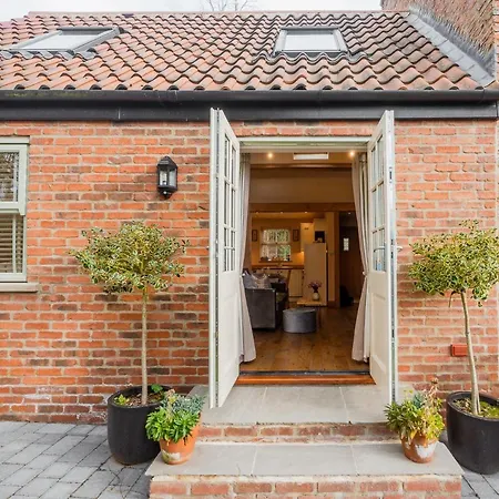 White House Barn, Near / Stockton-on-tees *