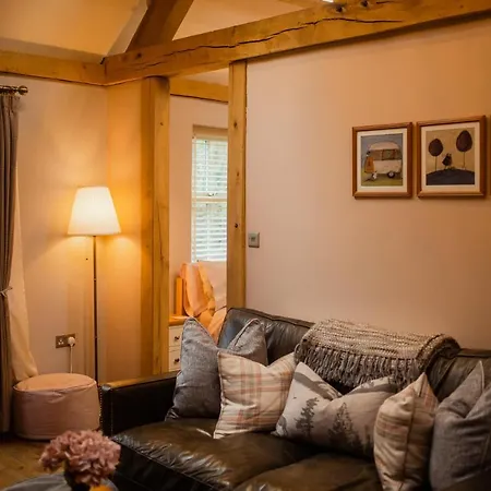White House Barn, Near / Stockton-on-tees * Ярм